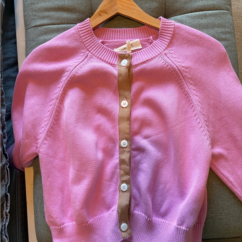 The Great. The Tiny Cardigan in the color Lilac Blossom - Picture 7 of 11